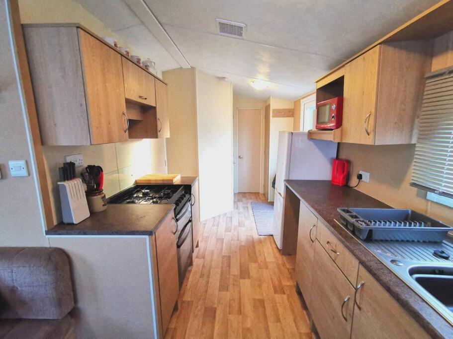 Charming Static Caravan Долиш Экстерьер фото