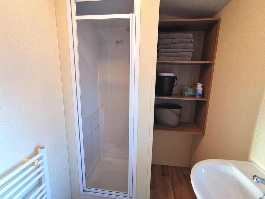 Charming Static Caravan Долиш Экстерьер фото